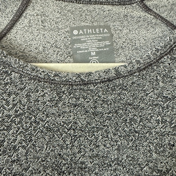 Athleta Speedlight Heather Gray Long Sleeve Top Size Medium - Picture 6 of 6